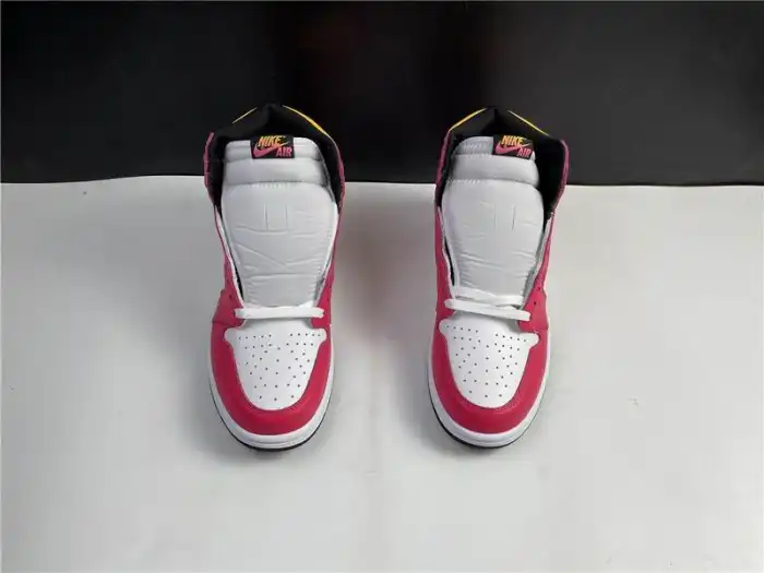 Reps LY Air Jordan 1 High OGLight Fusion Red 555088-603 0131