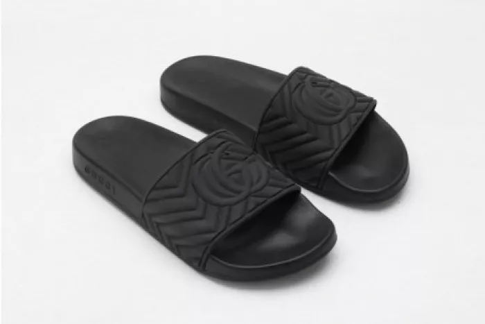 Rep LY GUCC SLIPPERS ALL BLACK 0115