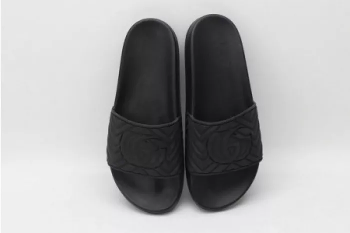 Rep LY GUCC SLIPPERS ALL BLACK 0115