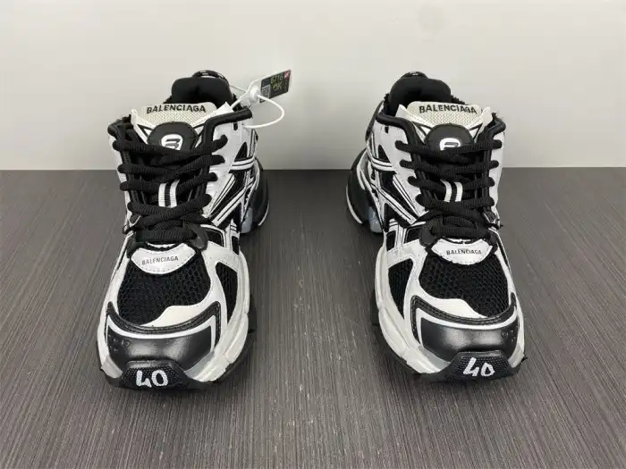 Reps LY BLCG RUNNER SNEAKER 677403 W3RB2 9010 0126