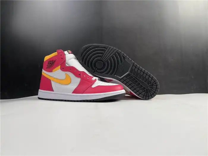 Reps LY Air Jordan 1 High OGLight Fusion Red 555088-603 0131