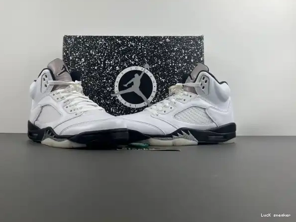 Rep LY BLACK' AIR RETRO JORDAN 'WHITE 5 DD0587-110 0222