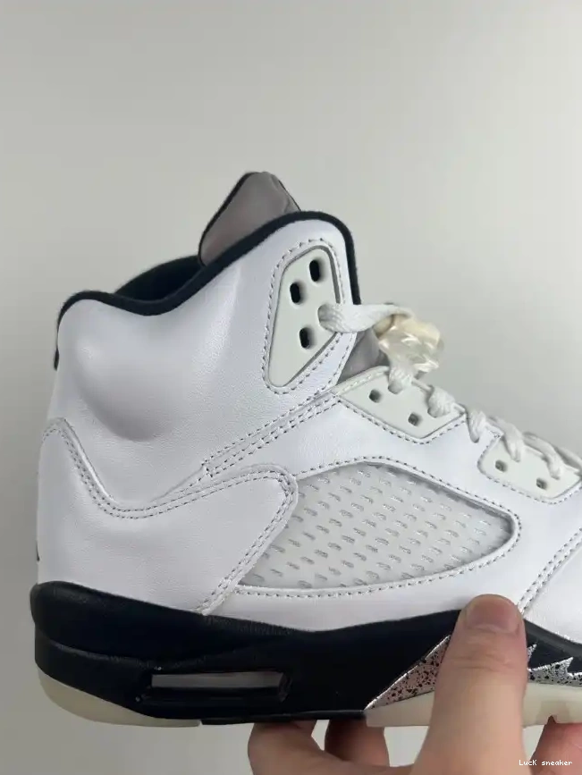 Rep LY BLACK' AIR RETRO JORDAN 'WHITE 5 DD0587-110 0222