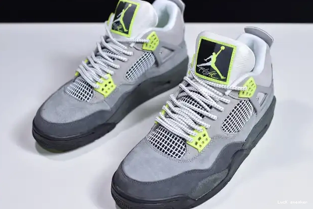 Reps LY Air Jordan Neon SE CT5342-007 4 0220