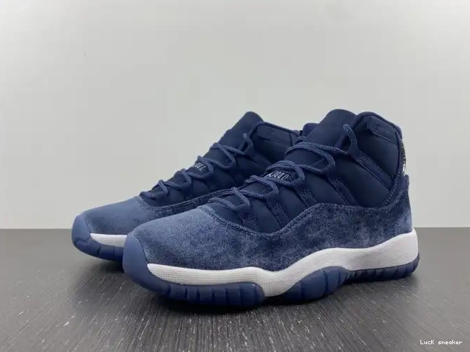 Rep LY Air WMNS 11 Midnight AR0715-441 Jordan Navy Velvet 0219