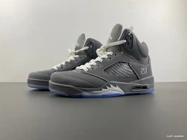 Cheap LY 136027-005 Retro Wolf Jordan 5 Grey Air 0216