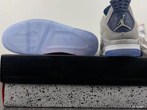 Reps LY Retro Georgetown Jordan (PE) AJ4-1043505 4 0220