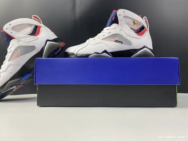 Rep LY Air PSG 7 CZ0789-105 Jordan 0218