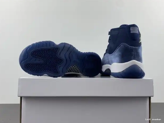 Rep LY Air WMNS 11 Midnight AR0715-441 Jordan Navy Velvet 0219