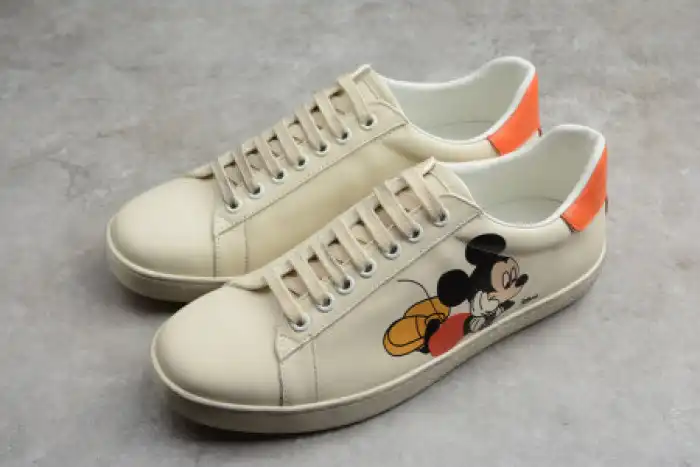 Rep LY DISNEY & GUCC 550051 9N020 8465 0201